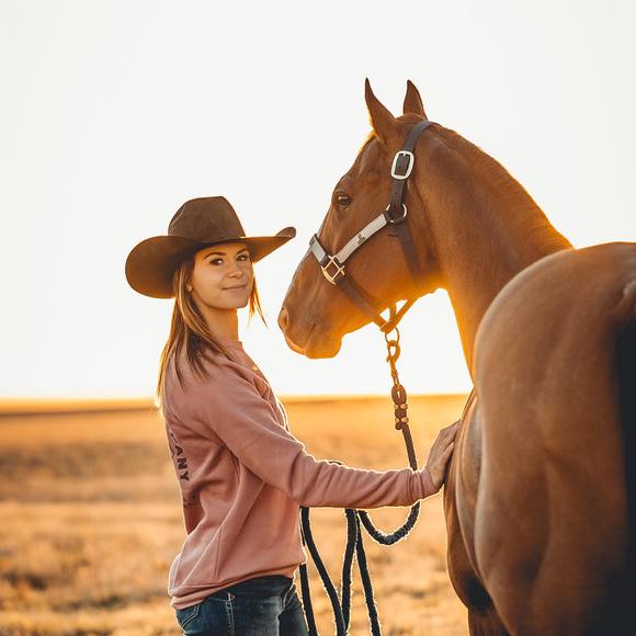 Meet your Posher, Carly - Picture 1 of 1